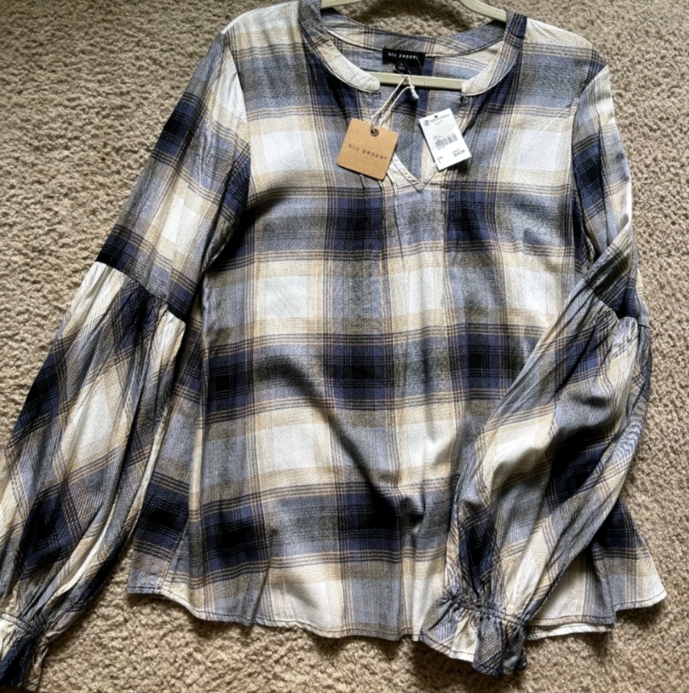 Versona Plaid Blouse in Blue and Cream